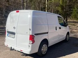 Vit Begagnad 2016 Nissan NV200 Van | 65 000 kr (Marknadspris)