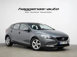 Mörkgrå Begagnad 2013 Volvo V40 Kinetic Kombi | 129 000 kr (Marknadspris)