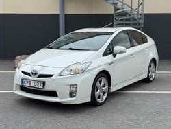 Vit Begagnad 2010 Toyota Prius Halvkombi | 104 900 kr (Marknadspris)