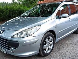 Ljusgrå Begagnad 2007 Peugeot 307 Kombi | 21 900 kr (Marknadspris)