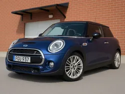 Blå Begagnad 2014 Mini Cooper S Chili Halvkombi | 124 900 kr (Superpris)