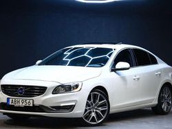 Vit Begagnad 2015 Volvo S60 Summum Sedan | 224 900 kr (Dyr)