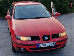 Röd Begagnad 2004 Seat Toledo Sedan | 12 500 kr