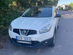 Vit Begagnad 2014 Nissan Qashqai +2 SUV | 70 000 kr (Marknadspris)