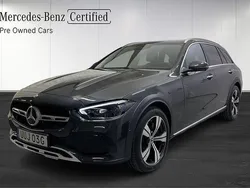 Grå Begagnad 2024 Mercedes C220 Premium SUV | 539 900 kr (Marknadspris)