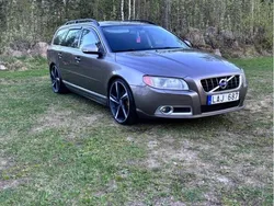 Grå Begagnad 2011 Volvo V70 Momentum Kombi | 50 000 kr (Marknadspris)