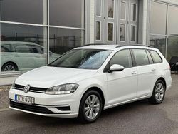 Vit Begagnad 2018 VW Golf VII Kombi | 124 900 kr (Marknadspris)