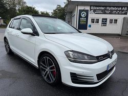 Vit Begagnad 2015 VW Golf VII GTD Halvkombi | 147 900 kr (Dyr)