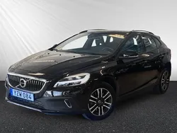 Svart Begagnad 2017 Volvo V40 CC Business Edition Kombi | 179 800 kr (Bra pris)