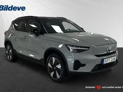Grå Begagnad 2024 Volvo XC40 Core SUV | 389 900 kr