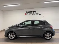 Mörkgrå Begagnad 2012 Peugeot 208 Halvkombi | 49 700 kr (Bra pris)