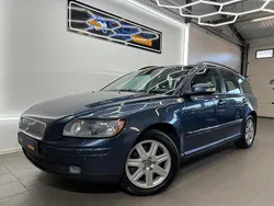 Blå Begagnad 2006 Volvo V50 Momentum Kombi | 59 900 kr