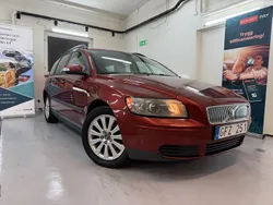 Röd Begagnad 2006 Volvo V50 Kinetic Kombi | 35 000 kr (Marknadspris)