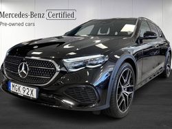 Svart Begagnad 2024 Mercedes E300 Kombi | 699 000 kr (Marknadspris)