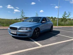 Blå Begagnad 2004 Volvo S60 Business Edition Sedan | 25 000 kr (Marknadspris)