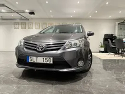 Mörkgrå (grå) Begagnad 2012 Toyota Avensis Business Edition Kombi | 69 900 kr (Marknadspris)