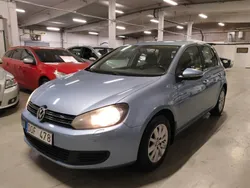 Ljusblå Begagnad 2011 VW Golf VI Halvkombi | 54 900 kr (Marknadspris)