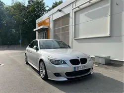 Grå Begagnad 2010 BMW 525 M Sport Sedan | 79 999 kr (Marknadspris)