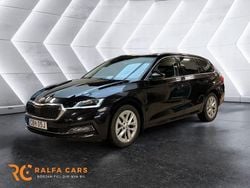 Svart Begagnad 2022 Skoda Octavia Business Line Kombi | 284 800 kr (Bra pris)