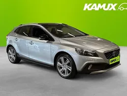 Silver/grå Begagnad 2014 Volvo V40 CC Summum Kombi | 114 700 kr (Marknadspris)