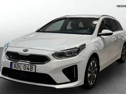 Vit (white) Begagnad 2020 Kia Ceed 2 Kombi | 179 900 kr (Bra pris)