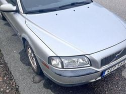 Grå Begagnad 2001 Volvo S80 Sedan | 8 500 kr (Bra pris)