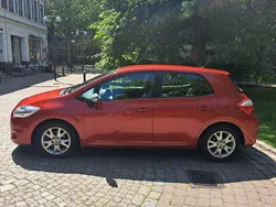 Röd Begagnad 2012 Toyota Auris Plus Halvkombi | 85 000 kr (Marknadspris)