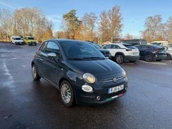 Svart Begagnad 2024 Fiat 500 Halvkombi | 165 900 kr (Marknadspris)