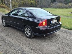 Svart Begagnad 2007 Volvo S60 Kinetic Sedan | 34 000 kr (Marknadspris)