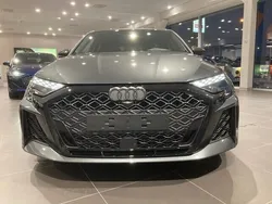 Grå Ny 2025 Audi RS3 Sportback Sport Halvkombi | 799 000 kr (Superpris)