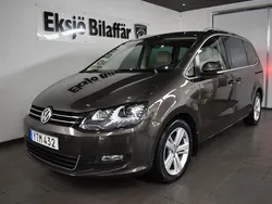 Mörkbrun (brun) Begagnad 2017 VW Sharan GT Minibuss | 267 500 kr (Marknadspris)