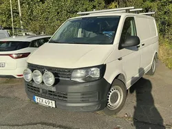 Vit Begagnad 2018 VW T6 Van | 90 000 kr