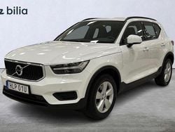 Vit Begagnad 2021 Volvo XC40 Momentum SUV | 284 500 kr (Marknadspris)