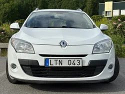 Vit Begagnad 2011 Renault Mégane GrandTour Kombi | 43 000 kr (Marknadspris)