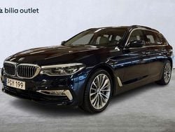 Blå Begagnad 2017 BMW 530 Luxury Line Kombi | 294 800 kr (Marknadspris)