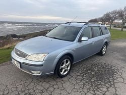Blå Begagnad 2006 Ford Mondeo Kombi | 22 900 kr