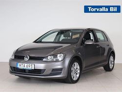 Grå Begagnad 2015 VW Golf VII Halvkombi | 124 900 kr (Marknadspris)