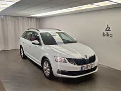 Vit Begagnad 2019 Skoda Octavia Kombi | 179 000 kr (Marknadspris)
