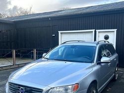 Ljusgrå Begagnad 2007 Volvo V70 Kombi | 29 900 kr