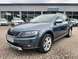 Grå Begagnad 2016 Skoda Octavia Scout Kombi | 184 900 kr (Lite dyr)