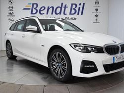 Vit Begagnad 2022 BMW 330e M Sport Kombi | 354 500 kr (Bra pris)