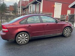 Begagnad 2004 Volvo S40 Sedan | 45 000 kr (Marknadspris)