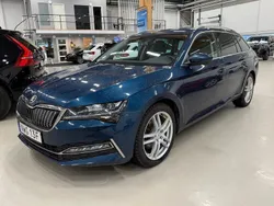 Blå Begagnad 2020 Skoda Superb Business Line Kombi | 279 000 kr (Marknadspris)
