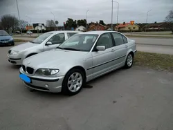 Grå Begagnad 2003 BMW 318 Sedan | 17 000 kr (Marknadspris)