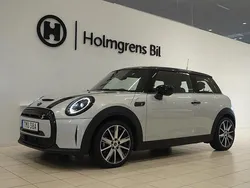 Silver Begagnad 2022 Mini Cooper Halvkombi | 219 500 kr (Marknadspris)