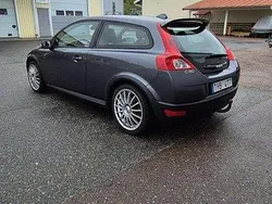 Grå Begagnad 2008 Volvo C30 Kinetic Halvkombi | 49 000 kr (Marknadspris)