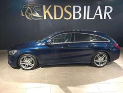 Mörkblå Begagnad 2017 Mercedes CLA200 Shooting Brake AMG Kombi | 179 900 kr (Marknadspris)