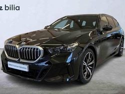 Svart Begagnad 2026 BMW 530e Kombi | 729 000 kr