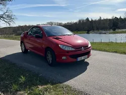 Röd Begagnad 2006 Peugeot 206 CC Cab | 22 000 kr (Marknadspris)