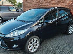 Svart Begagnad 2009 Ford Fiesta Titanium Halvkombi | 59 900 kr (Dyr)